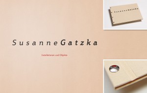 Kunstkatalog Susanne Gatzka - Titelgestaltung - Leineneinband mit Prägedruck